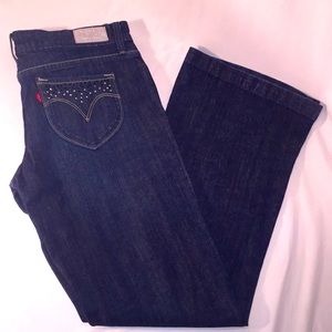 Women’s Levi’s Night Blues Jeans!